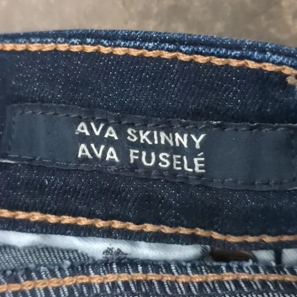 Jeans - Picture 3 of 4